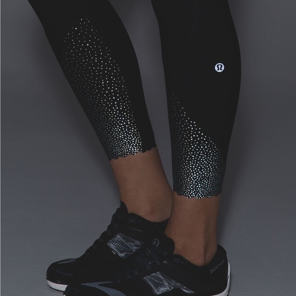 Lululemon Tight Stuff Reflective Crop Scallop Hem Legging - Picture 3 of 10